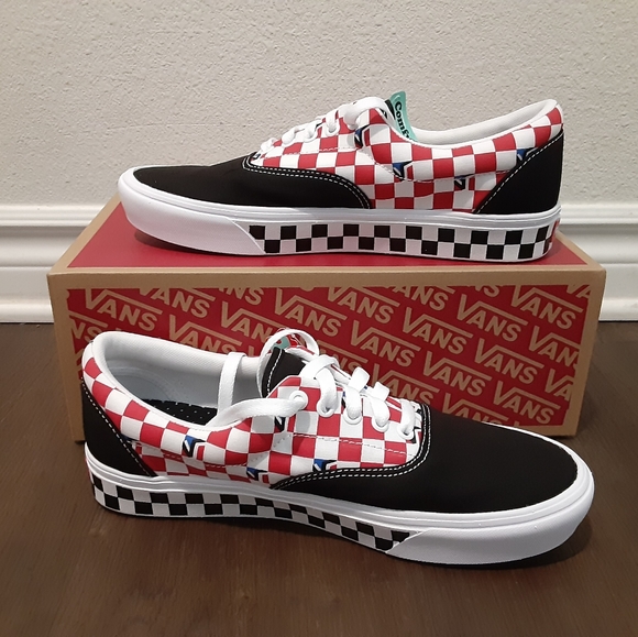 Vans - Picture 3 of 4